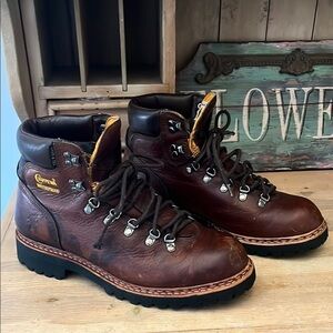 Chippewa Men’s Hiking Boots Waterproof Size 10W Leather Upper Thinsulate
